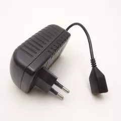 Зарядное устройство AC 220-250V, 5V, 2A, гнездо: USB-AF, кабель: 0,1м, MAN WELL "YW050V020" - Для мобильных устройств зарядные устройства - Радиомир Саратов