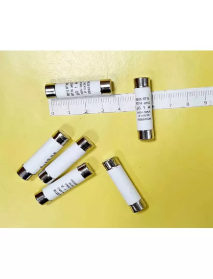 ПРЕДОХРАНИТЕЛИ (10Х38ММ) имп  1A 500V/50KA КЕРАМИЧ. R015/RT18/RT14/C10G4 (ипортн) (LITTELFUSE KLKD004.T) - Предохранители 10х38мм  500V Керамические  - Радиомир Саратов