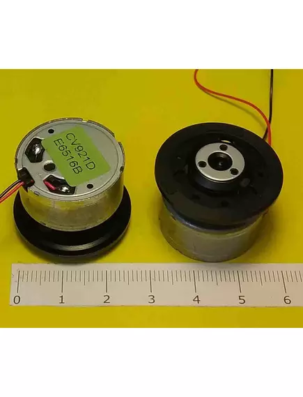 MOTOR  DVD/CD  CV921D (длина вала = 6 mm)  5,9V  с  держателем диска со штоком 4мм  на проводах (36085) - Электродвигатели для аппаратуры CD/DVD формата  - Радиомир Саратов