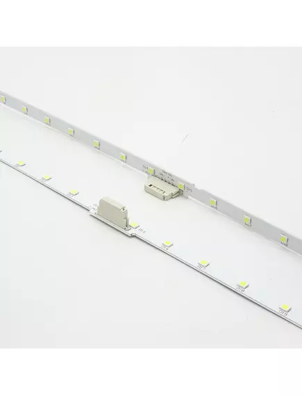 Светодиодная линейка для подсветки  с линзами (12LED) IP20, SMD 3030,12V, 18W, 8000k,  2pin, Размер  950мм*17мм  ( подвесной потолок) - Линейки со светорассеивателями 12v, Комплекты - Радиомир Саратов