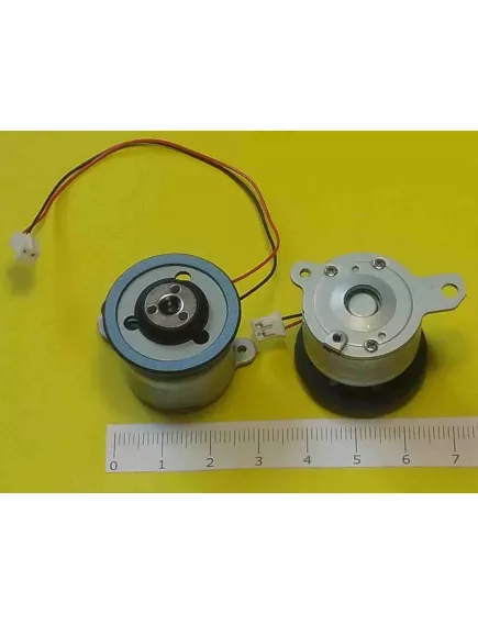 MOTOR DVD/CD 3V CCM03-042R1-2A (длина вала = 6 mm)нижнее крепление(2-и резьбы- на фланце) с держателем диска Н/К, провод 18,5 см., с разъемом 2pin - Установочные изделия - Радиомир Саратов