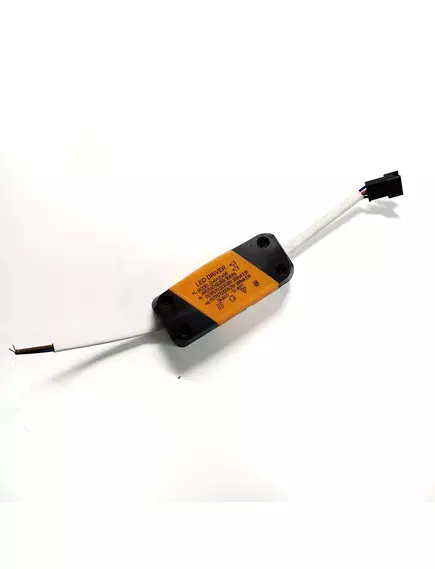 Драйвер для светильников 2х, 300mA, (6-20)V+(6-20)V, (2-4)W+(2-4)W, вх: AC 100-250V, вых. разъем: 4pin с защелкой., пластик, IP20, 77x30x21мм, +дополнительная подсветка - Напряжение питания: 220VAC - Радиомир Саратов