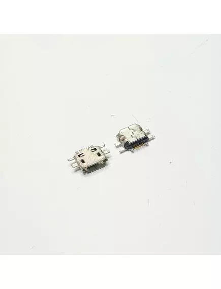 Разъем - гнездо microUSB-B (5 pin) на плату; ver.2.0 Горизонт.исполн; врезн.монтаж (5 контактов-SMD+2: установочн/4 уст.лепестков-SMD) края передн.торца-ровные (дл=6мм/шир=7мм) ( инд: 16. Micro usb B5+2SA/ micro B-5+2SA) -  5pin - Радиомир Саратов