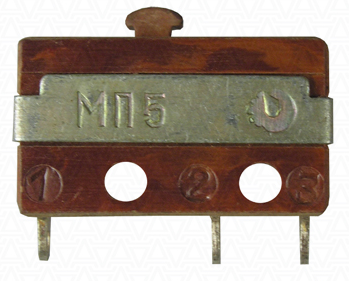 Микровыключатель, 3pin без фиксации, 220V 4.0A, под пайку, 20x8x11,5мм, корпус: коричневый (МП5) Микровыключатель, 3pin без фиксации, 220V 4.0A, под пайку, 20x8x11,5мм, корпус: коричневый (МП5)