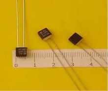 Термопредохранитель 3A, 110* 250V RH01 (TZ-S) Termo fuse 110*C 3A DIP