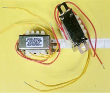 Трансформатор 220V 6V  300mA (0.3A) (EI35*12) 1.8W (37х26х31) китай (крепление 45мм) 4pin , Красн-220V , Желт.-6V    