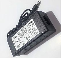 Блок питания импульсный, 48V, 3.0A, 144W, штекер: 5,5 х 2,5мм, вх: AC 100-240V, вх. разъем: евровилка, без кабеля