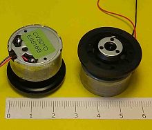 MOTOR  DVD/CD  CV921D (длина вала = 6 mm)  5,9V  с  держателем диска со штоком 4мм  на проводах (36085)