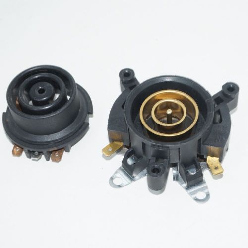 ТЕРМОСТАТ (ТЕРМОВЫКЛЮЧАТЕЛЬ) ДЛЯ ЧАЙНИКА (КОМПЛЕКТ) 10A 13A, 250V Термоавтомат U889F2 CB (две термопластины) +Установочная площадка D889N для термопот фото 3