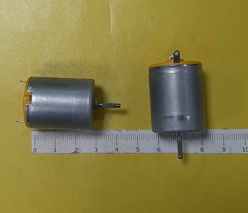 ДВИГАТЕЛЬ ЭЛЕКТРИЧЕСКИЙ DC12V (1,25W , реж. холост. хода -5600об/мин , 0,02A) RF-370C (XTL-15370) (RF-370C-15370) (d=24.5 х h=30.5мм цилиндр ДВИГАТЕЛЬ ЭЛЕКТРИЧЕСКИЙ DC12V (1,25W , реж. холост. хода -5600об/мин , 0,02A) RF-370C (XTL-15370) (RF-370C-15370) (d=24.5 х h=30.5мм цилиндр