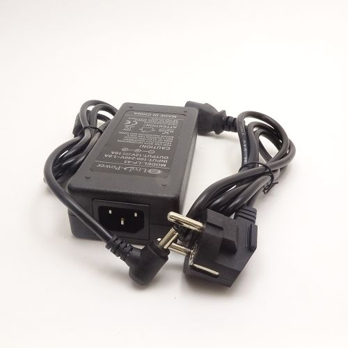 Блок питания импульсный, 12V, 10A, 120W, штекер: 5,5 х 2,5мм, вх: AC 110-240V, вх. разъем: евровилка, с кабелем LP-43