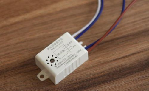 Датчик звука  TCZ3700   Работает в темноте; реагирует на звук AC 220V; 35W; время работы после срабат: 30с; IP20; рабоч.t:-10..+40°С Для автомат.упр.р