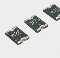 Предохранитель самовосстанавливающийся 2A 8V SMD 1812 C200F-2 1812 (марк. X20) 2000mA (4.73x3.41x2мм)