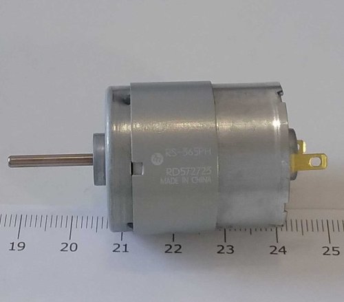 ДВИГАТЕЛЬ ЭЛЕКТРИЧЕСКИЙ DC12V 32.5x27.5mm (реж. холост. хода -8000об/мин , 0.06A) RS-365PH (d-27,5 х h-32,5мм цилиндрич.вал 2,3мм длина 18,5мм) жест. 