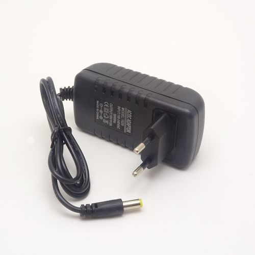 Блок питания импульсный, 18V, 2.0A, 36W, штекер: 5,5 х 2,5мм, В розетку, вх: AC 100-240V ALX-1820