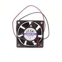 Вентилятор компьютерный DC12V, 60x60x15мм, 7 лопастей, 4500об/мин., подш. скольжения, 2pin, 0.17A 1.56W Jamicon JF0615S1H-R, пластик ( JF0615S1H-001C2