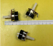 РЕЗИСТОР 2W Переменный    B50K 3pin (+2pin (5pin) с выключателем) WH138-1 W/S (24S1) D24 вал L=20мм, d=6мм, пластиковый, с накаткой, с резьбой M8   