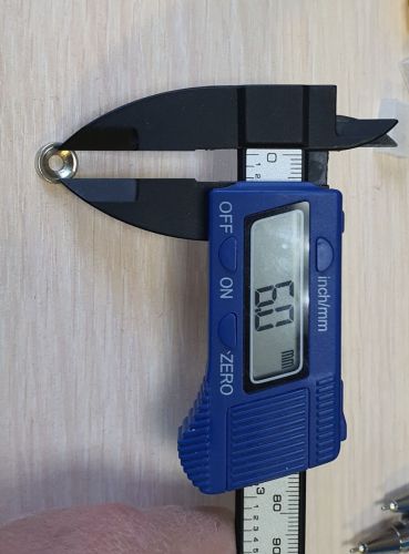 Магнит неодимовый круглый с отверстием под шуруп, 9,3х2,3мм, с зенковкой 3,5/6мм, сила сцепления: 1,4кг, N38, (10х3) фото 3 Магнит неодимовый круглый с отверстием под шуруп, 9,3х2,3мм, с зенковкой 3,5/6мм, сила сцепления: 1,4кг, N38, (10х3) фото 3