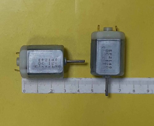 ДВИГАТЕЛЬ ЭЛЕКТРИЧЕСКИЙ DC12V 30x24x18mm FC-140(214C) 280SS-11450 (30 х 24 х 18мм вал 2мм длина 11мм) жест. выводы
