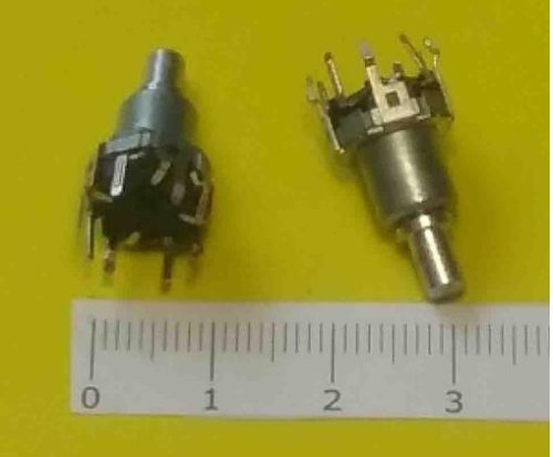 Энкодер  5pin Цилиндрич. D11mm (Вал=7мм) с кнопкой/мет. ручка, п/круг, без резьбы 33000   Шаттл а/м     (№15) (новый) 
