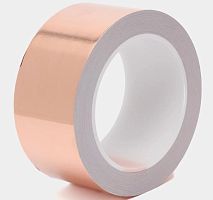 СКОТЧ ТОКОПРОВОДЯЩИЙ (Медный) 0,05 х 40мм x 50м Материал: Cu 99,98%; Сила сцеплен: 1,5~1,3 кг/25мм; Удлин: 7%-4%; Клеевой слой: акриловый, односторонн