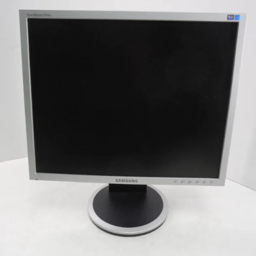МОНИТОР LCD 19" Samsung 940N; Разрешение:1280x1024; формат матрицы (4х3); время отклика 8мс; 700:1;тип матрицы экрана-TFT TN; встроенный Б.П. (со шнур