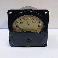 Вольтметр Щитовой Э8021 AC 0-250V Стрелочный электромагнитный (Класс точности 2,5) (80 х 80 х 71мм ), 1981 г.в. - СССР (0-100-150-200-250) Без паспорт