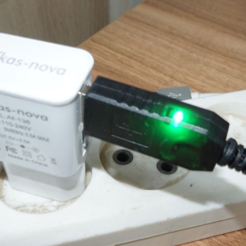 Зарядное устройство для Li-Ion АКБ 12,6V 0.7A (штек 5,5мм х 2,5мм) ; от USB гнезда: DC 5V; LED индикация окончания заряда фото 2 Зарядное устройство для Li-Ion АКБ 12,6V 0.7A (штек 5,5мм х 2,5мм) ; от USB гнезда: DC 5V; LED индикация окончания заряда фото 2