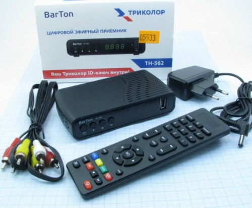 Цифровая ТВ приставка BarTon TH-562 (ресивер ) (DVB-T2 ) Процессор:MSD7T01/ диспл: Внеш.Б.П. 5v/ 1.5.A;USB2.0 ( запись ); тюнер R836; видео дек: MPEG Цифровая ТВ приставка BarTon TH-562 (ресивер ) (DVB-T2 ) Процессор:MSD7T01/ диспл: Внеш.Б.П. 5v/ 1.5.A;USB2.0 ( запись ); тюнер R836; видео дек: MPEG