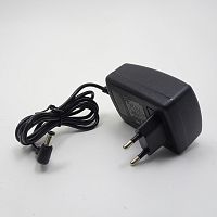 Блок питания импульсный, 5V, 3.0A, 15W, штекер: 5,5 х 2,5мм (угловой), В розетку, вх: AC 100-240V VD-923