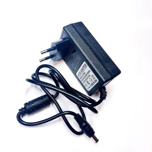 Блок питания импульсный, 5V, 4.0A, 20W, штекер: 5,5 х 2,5мм, В розетку, вх: AC 100-240V JX-0540