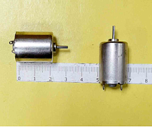 ДВИГАТЕЛЬ ЭЛЕКТРИЧЕСКИЙ DC12V 22x17mm N130 (22 х 17мм вал 1.5мм длина 3,3мм) жест. выводы     