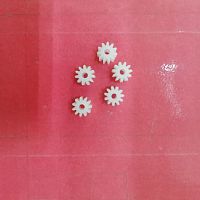 Шестерёнка 1014A. 8х5 1 ряд зубов ; кол-во зубов: 14 ; d=8мм ; толщина 5мм ; внутр. d=1.9мм