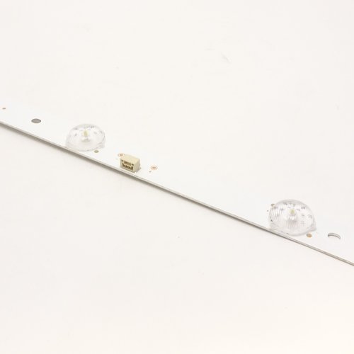 Светодиодная планка для подсветки ЖК панелей 32" 6V (7линз) CRH-F32PL3030020756P (590 мм, 7 линз) разъем 3pin, гн., платформа алюмин.